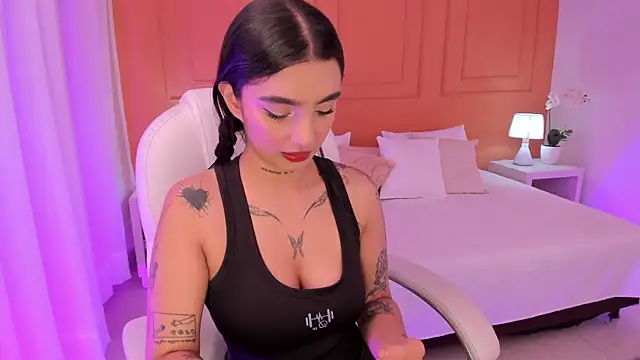 Abriil cutee online show from May 22, 10:32 am