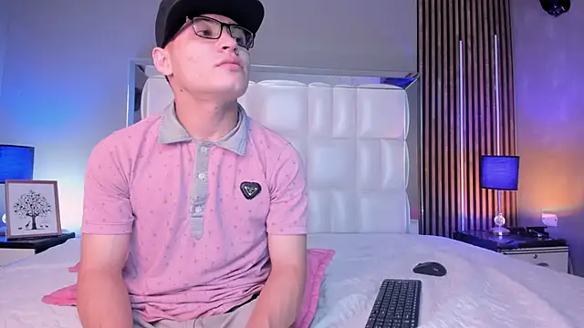 Roger And Ramona online show from February 13, 12:34 pm