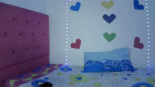 Mia Suarez7 online show from March 7, 12:07 am