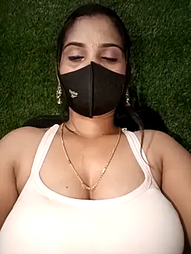 Snapshot of Nithyatamil chatting on February 13, 5:20 pm Nithyatamil online show from February 13, 5:20 pm