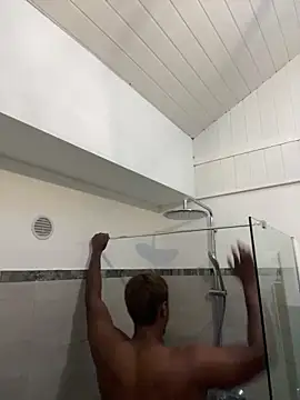 Snapshot of Axel_black10 chatting on February 4, 2:23 pm Axel black10 online show from February 4, 2:23 pm