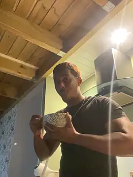 Snapshot of Axel_black10 chatting on February 5, 2:00 pm Axel black10 online show from February 5, 2:00 pm