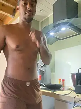 Snapshot of Axel_black10 chatting on February 10, 5:33 am Axel black10 online show from February 10, 5:33 am