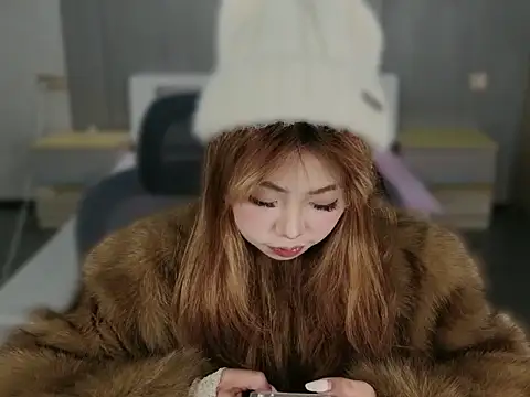 Snapshot of zhq2596271 chatting on January 15, 1:59 pm zhq2596271 online show from January 15, 1:59 pm