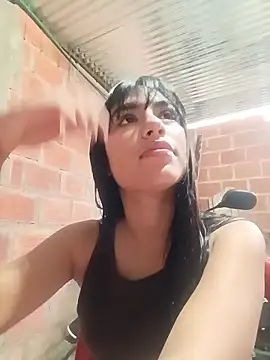 Snapshot of triana-hot18 chatting on January 10, 12:18 pm triana-hot18 online show from January 10, 12:18 pm