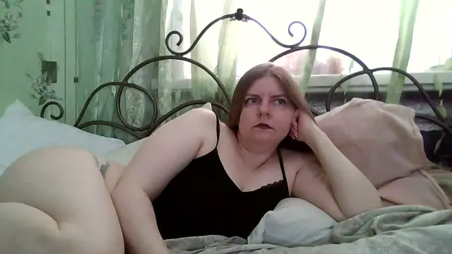 DarkRose0104 online show from April 14, 5:13 am