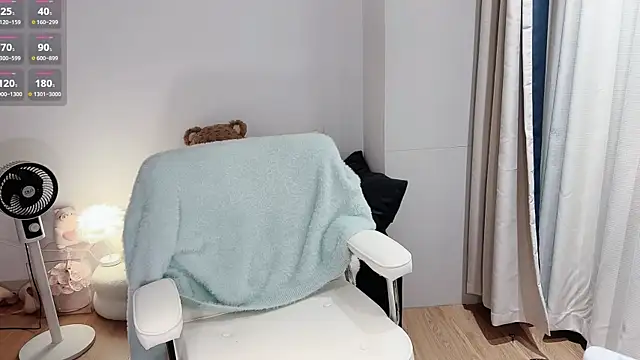 tutu-l online show from April 19, 6:07 pm