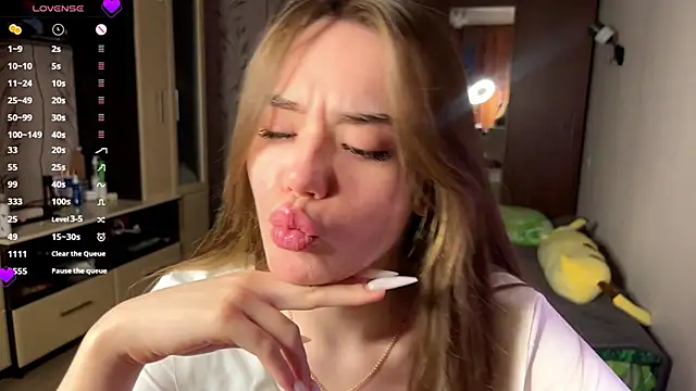 LubaSeirers online show from March 4, 3:29 pm