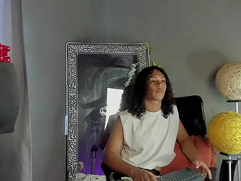 dylaans19 online show from February 21, 2:29 pm