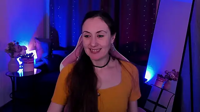 Juliet Jamess online show from February 28, 6:36 am