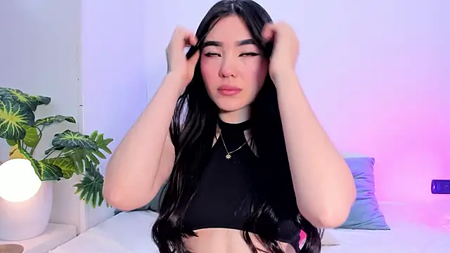 Snapshot of AiiriKimmura chatting on February 25, 11:42 am AiiriKimmura online show from February 25, 11:42 am