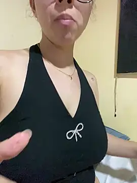 Snapshot of Shayla--broos chatting on February 23, 8:06 pm Shayla--broos online show from February 23, 8:06 pm