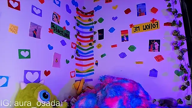 Snapshot of Canela_Osada_ chatting on June 23, 10:35 am Canela Osada online show from June 23, 10:35 am