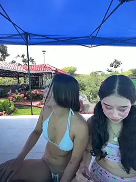 Snapshot of l0lita_emi chatting on March 2, 3:08 pm l0lita emi online show from March 2, 3:08 pm