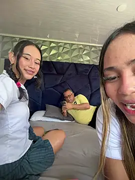 l0lita emi online show from March 15, 3:18 pm