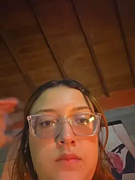 Snapshot of Mia_Franklyn chatting on February 9, 8:57 pm Mia Franklyn online show from February 9, 8:57 pm