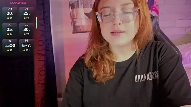 Mia Franklyn online show from March 13, 1:56 am