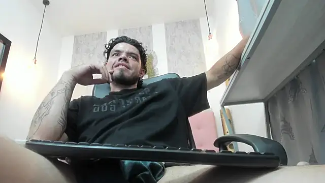 Enzo Turner online show from January 10, 5:42 am