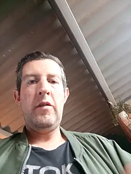 Snapshot of MelissaAndPeter chatting on November 1, 9:50 pm MelissaAndPeter online show from November 1, 9:50 pm