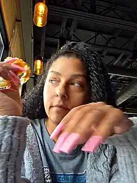 tastesosweet online show from April 10, 5:28 pm