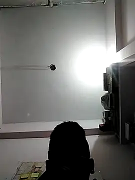 Snapshot of Mafiya0102 chatting on February 7, 1:04 pm Mafiya0102 online show from February 7, 1:04 pm