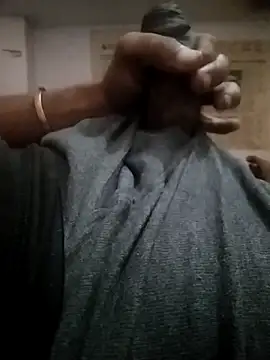 Snapshot of Mafiya0102 chatting on February 17, 10:45 am Mafiya0102 online show from February 17, 10:45 am