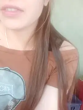 jjennyyy online show from April 11, 2:49 am