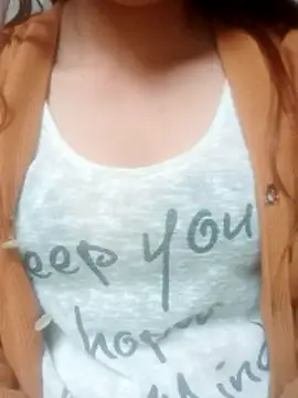 jjennyyy online show from June 17, 3:09 am