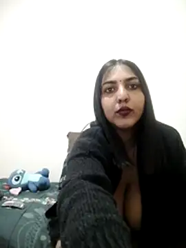 Snapshot of IndianBearxx chatting on May 1, 10:58 pm IndianBearxx online show from May 1, 10:58 pm