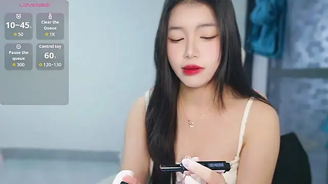 -XiaoYu-777 online show from February 8, 7:45 am