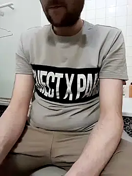 80julien online show from March 6, 10:06 pm