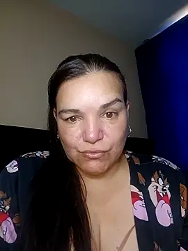 lee hot online show from February 7, 4:11 pm