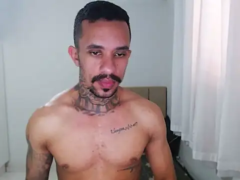 Snapshot of lipegonzalezz chatting on February 19, 2:46 pm lipegonzalezz online show from February 19, 2:46 pm