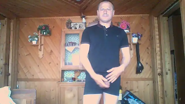 Snapshot of Ivan9iutt chatting on May 21, 6:53 am Ivan9iutt online show from May 21, 6:53 am