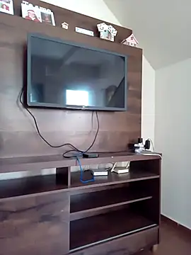 vacuoshat online show from January 10, 6:42 pm