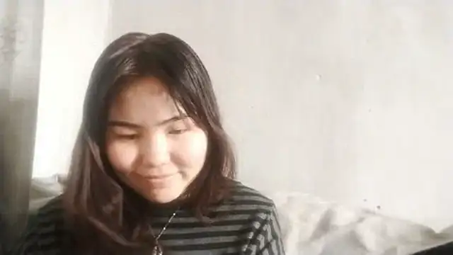 MollyAsian online show from February 22, 7:40 am