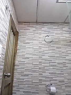 torvyHot online show from March 30, 7:26 pm