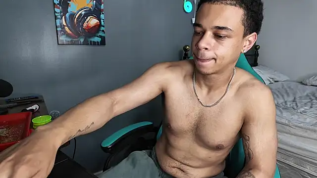 l-laross online show from May 11, 5:43 pm