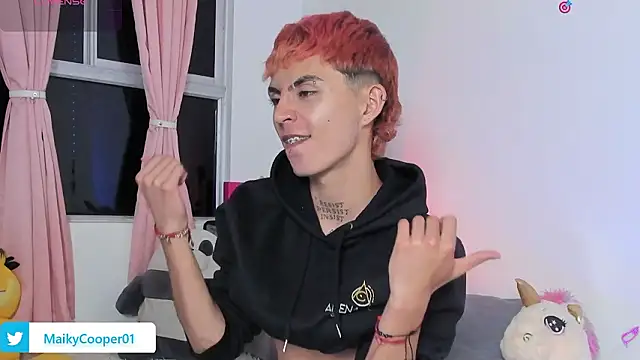 Maiky Cooper01 online show from March 10, 5:56 am