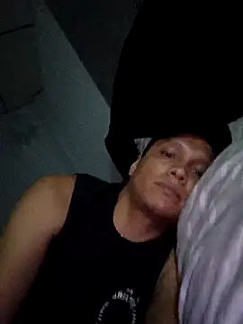 Snapshot of danx26 chatting on March 29, 12:32 am danx26 online show from March 29, 12:32 am