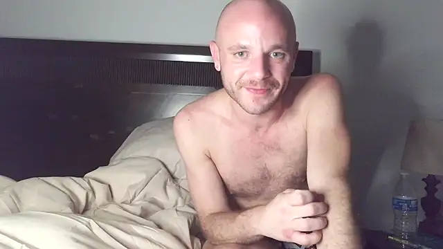 FrankieFuckMe online show from April 11, 4:28 am