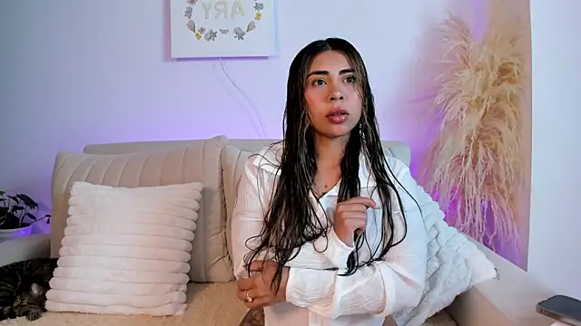 Snapshot of _Sweet_ary chatting on February 16, 6:48 pm Sweet ary online show from February 16, 6:48 pm