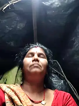 Snapshot of Hot_di97 chatting on February 27, 9:59 pm Hot di97 online show from February 27, 9:59 pm