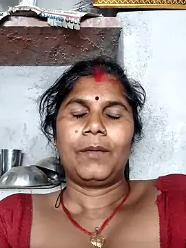 Hot di97 online show from April 2, 5:10 pm