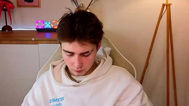 d3s dn online show from February 4, 4:18 am