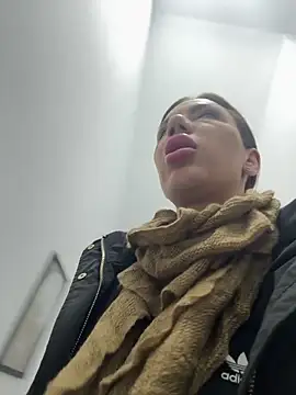 Missolevelvet online show from February 15, 6:54 am