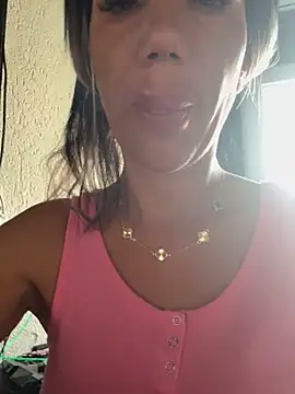 Missolevelvet online show from May 28, 8:33 am