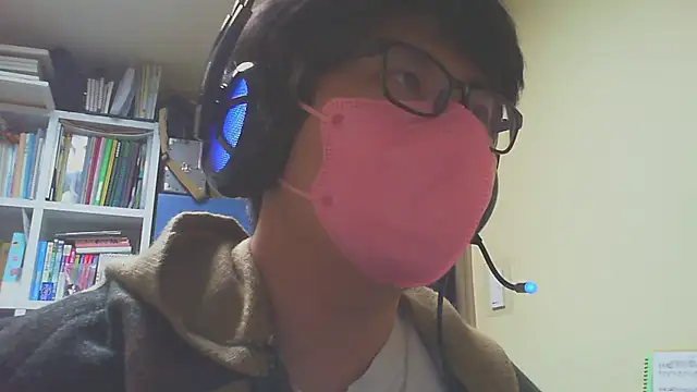 Snapshot of malibu876 chatting on January 19, 4:33 pm malibu876 online show from January 19, 4:33 pm