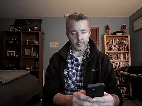 chrisw8140 online show from February 7, 12:03 am