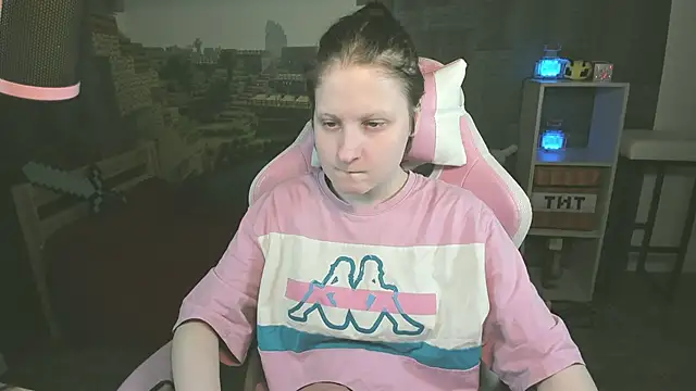 KiraDuvall online show from February 14, 4:59 pm